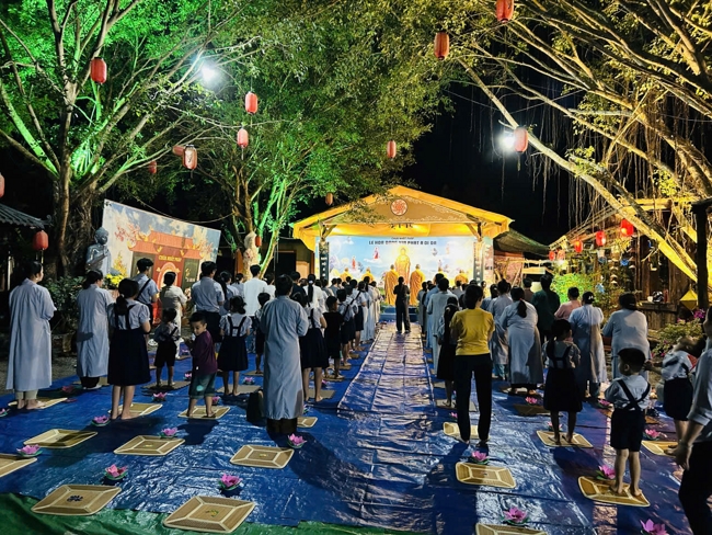 Chùa Nhất Pháp - Đồng Nai: Lễ Hoa đăng vía Đức Phật A Di Đà