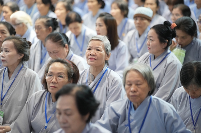 Pháp thoại “Suy nghĩ về tín ngưỡng và từ thiện” – Đại đức Thích Tâm Luân | Khóa tu Phật thất 107.