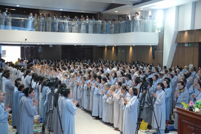 Pháp thoại “Suy nghĩ về tín ngưỡng và từ thiện” – Đại đức Thích Tâm Luân | Khóa tu Phật thất 107.