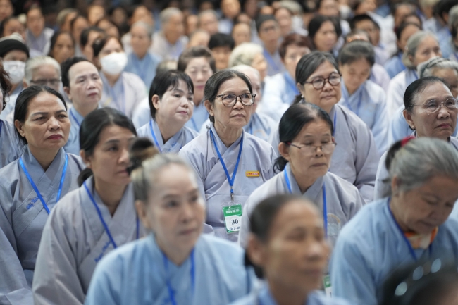 Pháp thoại “Suy nghĩ về tín ngưỡng và từ thiện” – Đại đức Thích Tâm Luân | Khóa tu Phật thất 107.