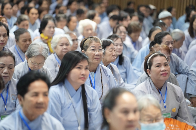 Pháp thoại “Suy nghĩ về tín ngưỡng và từ thiện” – Đại đức Thích Tâm Luân | Khóa tu Phật thất 107.