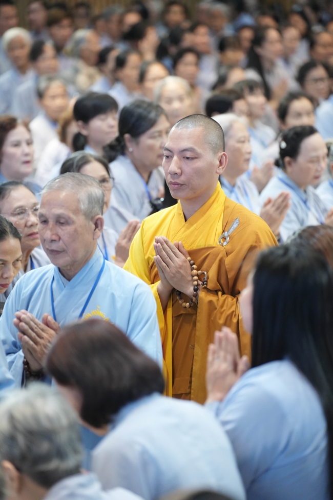 Pháp thoại “Suy nghĩ về tín ngưỡng và từ thiện” – Đại đức Thích Tâm Luân | Khóa tu Phật thất 107.