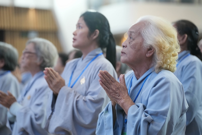 Pháp thoại “Suy nghĩ về tín ngưỡng và từ thiện” – Đại đức Thích Tâm Luân | Khóa tu Phật thất 107.