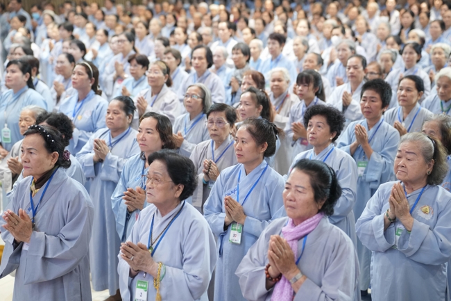 Pháp thoại Niệm Phật bền lâu không gián đoạn - TT. Thích Pháp Đăng | Khoá tu Phật thất 107.