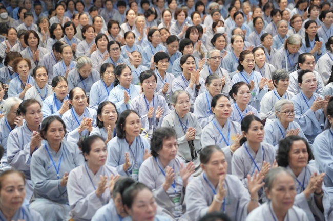 Pháp thoại Niệm Phật bền lâu không gián đoạn - TT. Thích Pháp Đăng | Khoá tu Phật thất 107.