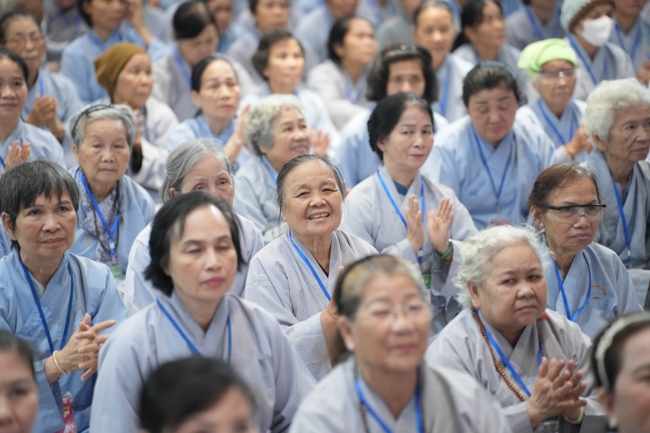 Pháp thoại Niệm Phật bền lâu không gián đoạn - TT. Thích Pháp Đăng | Khoá tu Phật thất 107.