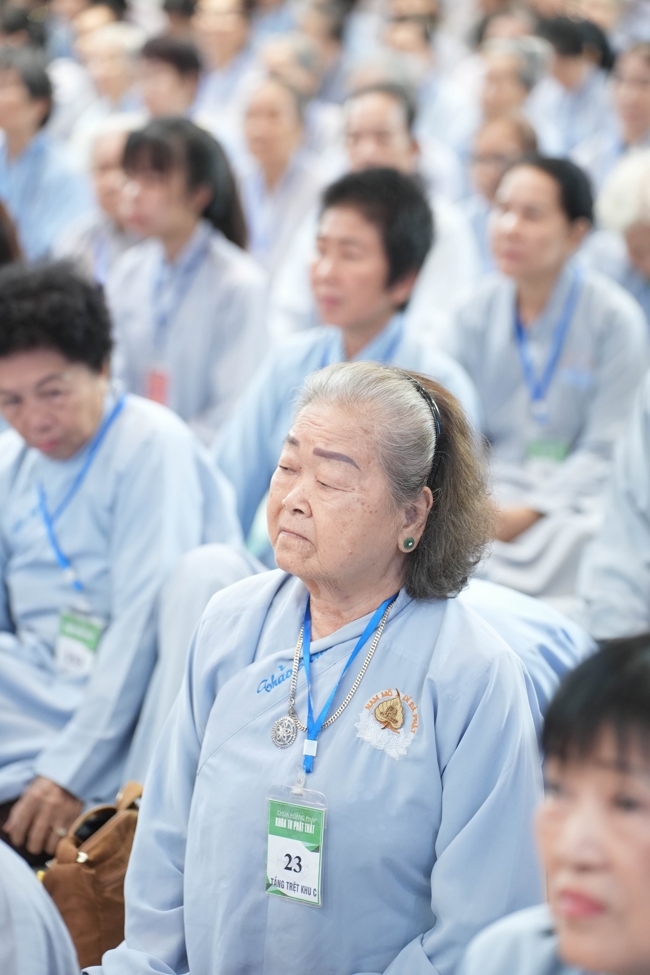 Pháp thoại Niệm Phật bền lâu không gián đoạn - TT. Thích Pháp Đăng | Khoá tu Phật thất 107.