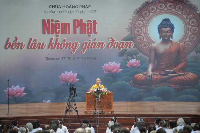 Pháp thoại Niệm Phật bền lâu không gián đoạn - TT. Thích Pháp Đăng | Khoá tu Phật thất 107.