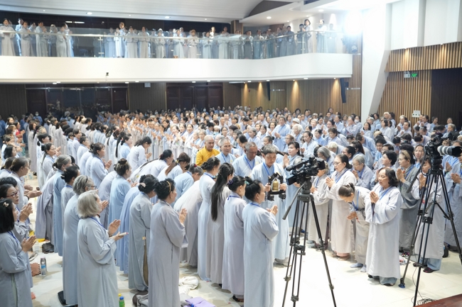 Pháp thoại Niệm Phật bền lâu không gián đoạn - TT. Thích Pháp Đăng | Khoá tu Phật thất 107.