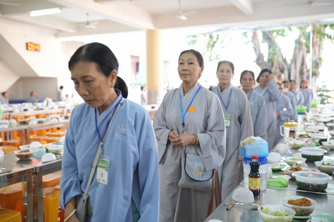 Khai khóa Khóa Tu Phật Thất – lần 107