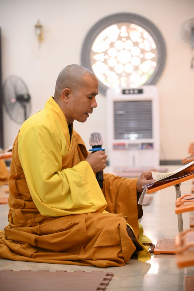 Phóng sinh tại bến phà Bình Mỹ