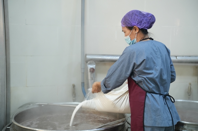 Dharma talk Secular people, dharma practitioners - Most Thích Giác Đăng in the 107th Seven-day Retreat