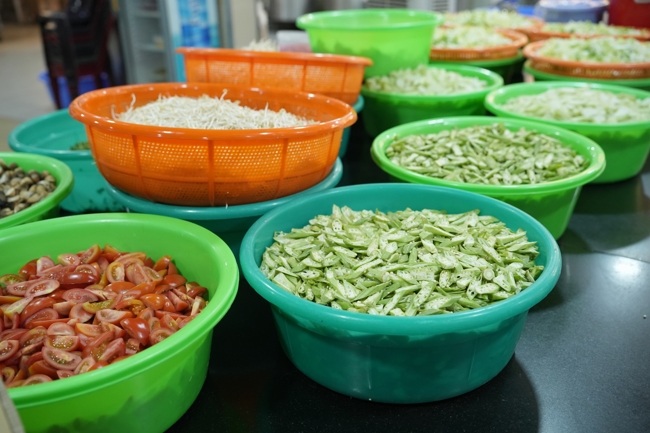 Dharma talk Secular people, dharma practitioners - Most Thích Giác Đăng in the 107th Seven-day Retreat