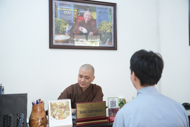 Dharma talk Secular people, dharma practitioners - Most Thích Giác Đăng in the 107th Seven-day Retreat
