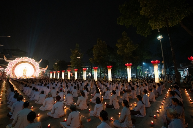 Toả sáng đêm Di Đà năm 2025