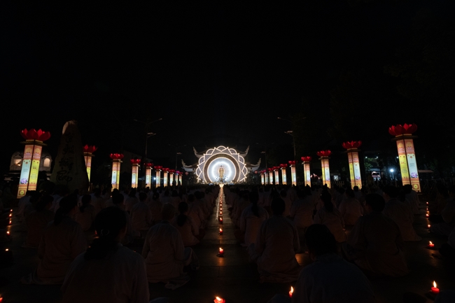 Toả sáng đêm Di Đà năm 2025