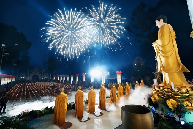 Toả sáng đêm Di Đà năm 2025