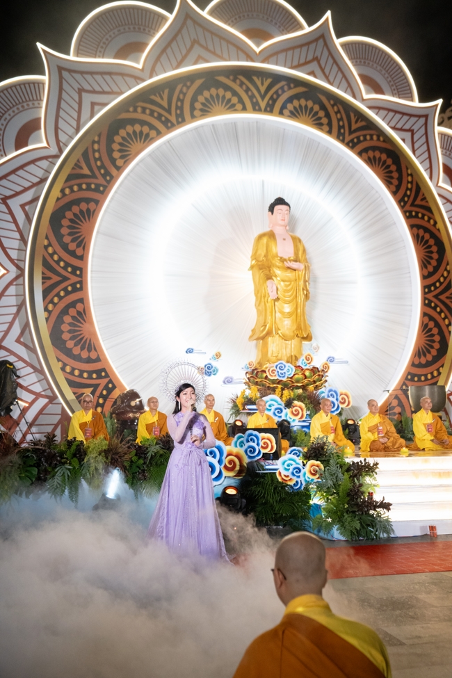 Toả sáng đêm Di Đà năm 2025