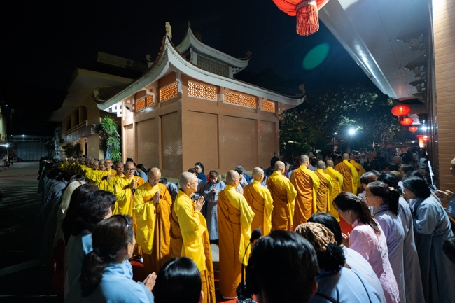 Toả sáng đêm Di Đà năm 2025