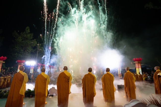 Toả sáng đêm Di Đà năm 2025