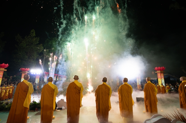 Toả sáng đêm Di Đà năm 2025