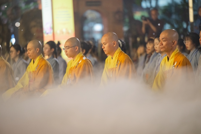 Toả sáng đêm Di Đà năm 2025