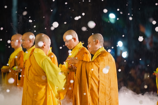 Toả sáng đêm Di Đà năm 2025