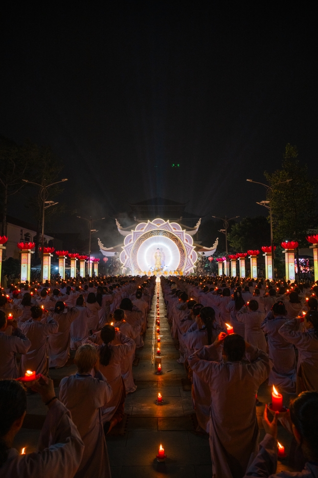 Toả sáng đêm Di Đà năm 2025