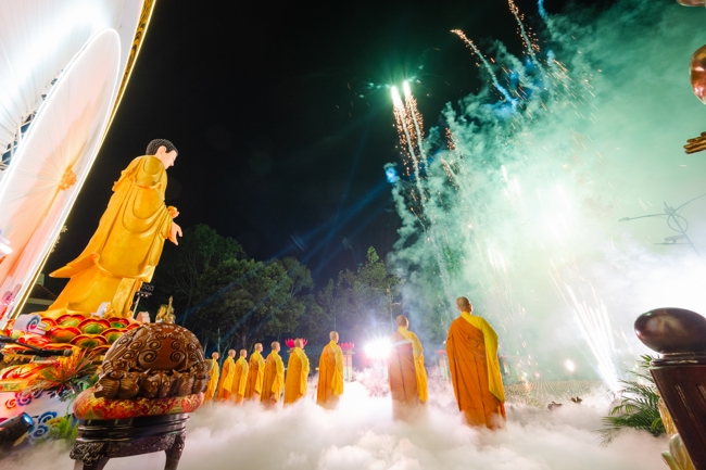 Toả sáng đêm Di Đà năm 2025