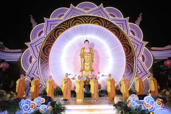 Toả sáng đêm Di Đà năm 2025