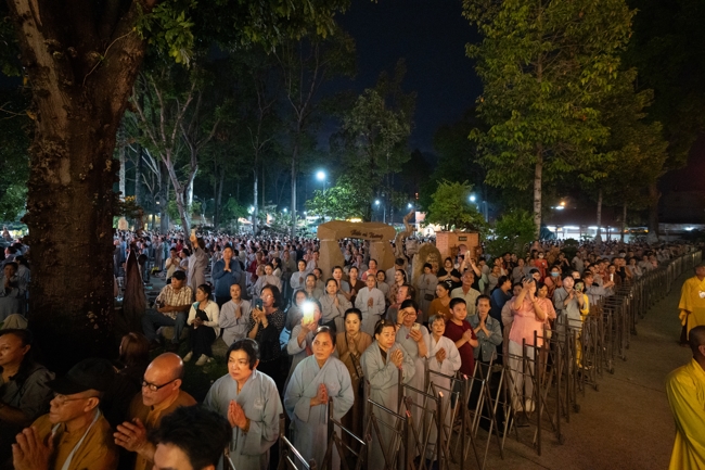 Toả sáng đêm Di Đà năm 2025