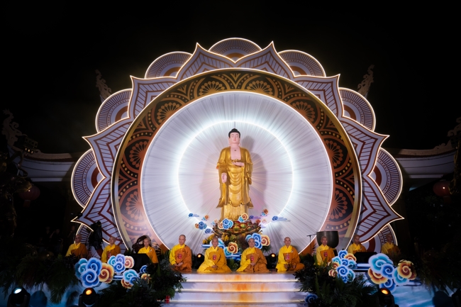 Toả sáng đêm Di Đà năm 2025