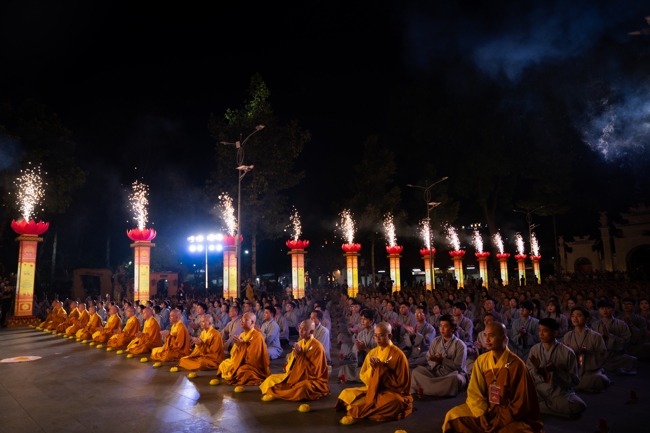 Toả sáng đêm Di Đà năm 2025