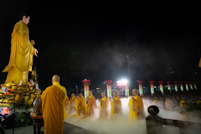 Toả sáng đêm Di Đà năm 2025