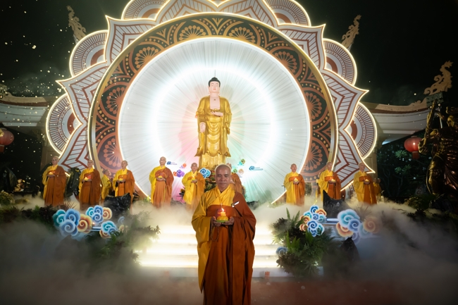 Toả sáng đêm Di Đà năm 2025