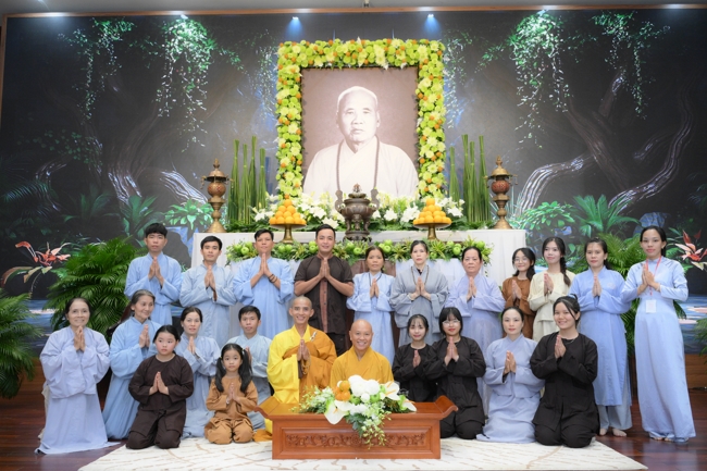 Lễ Tưởng Niệm Tổ Sư Khai Sáng Chùa Hoằng Pháp Lần Thứ 37