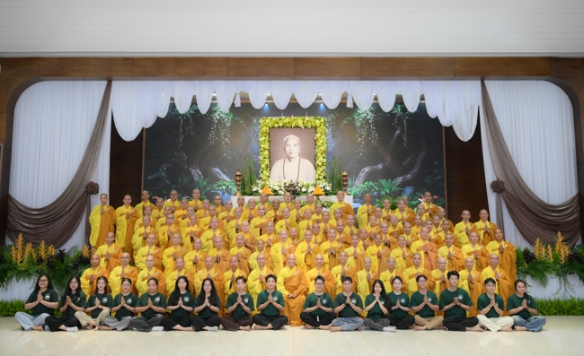 Lễ Tưởng Niệm Tổ Sư Khai Sáng Chùa Hoằng Pháp Lần Thứ 37