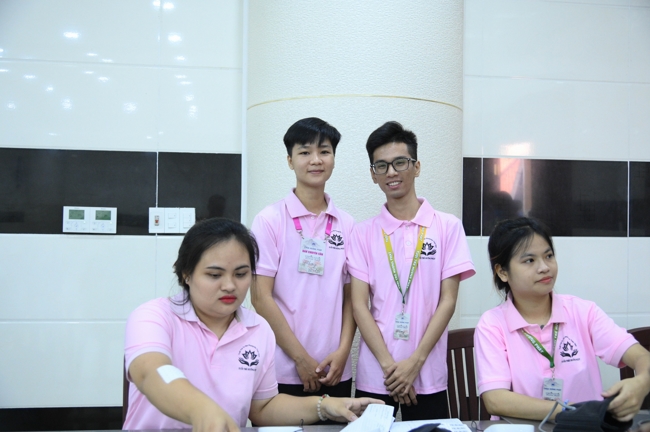 Hiến máu nhân đạo