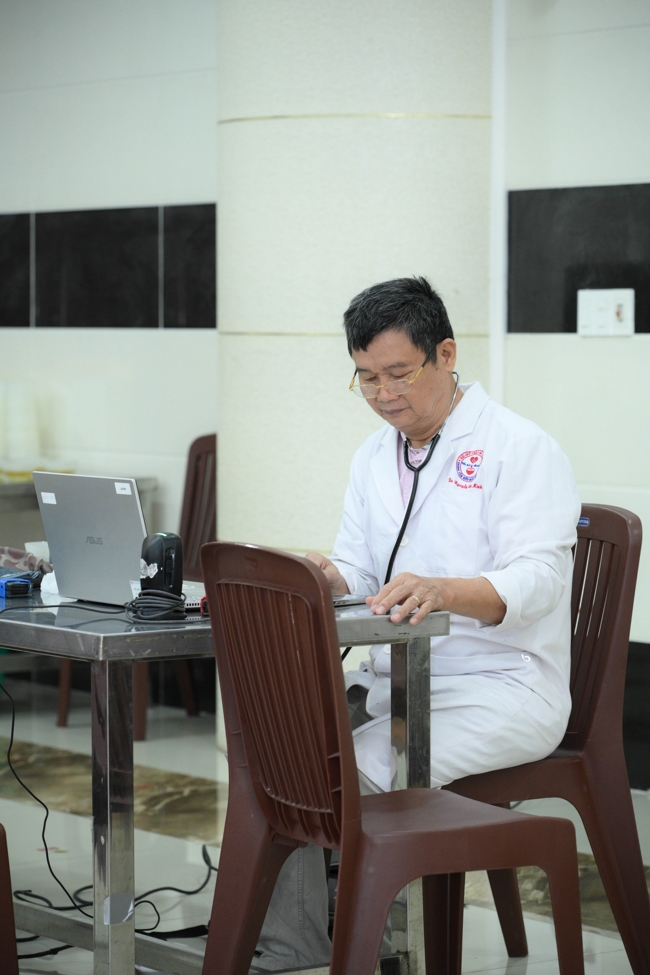 Hiến máu nhân đạo