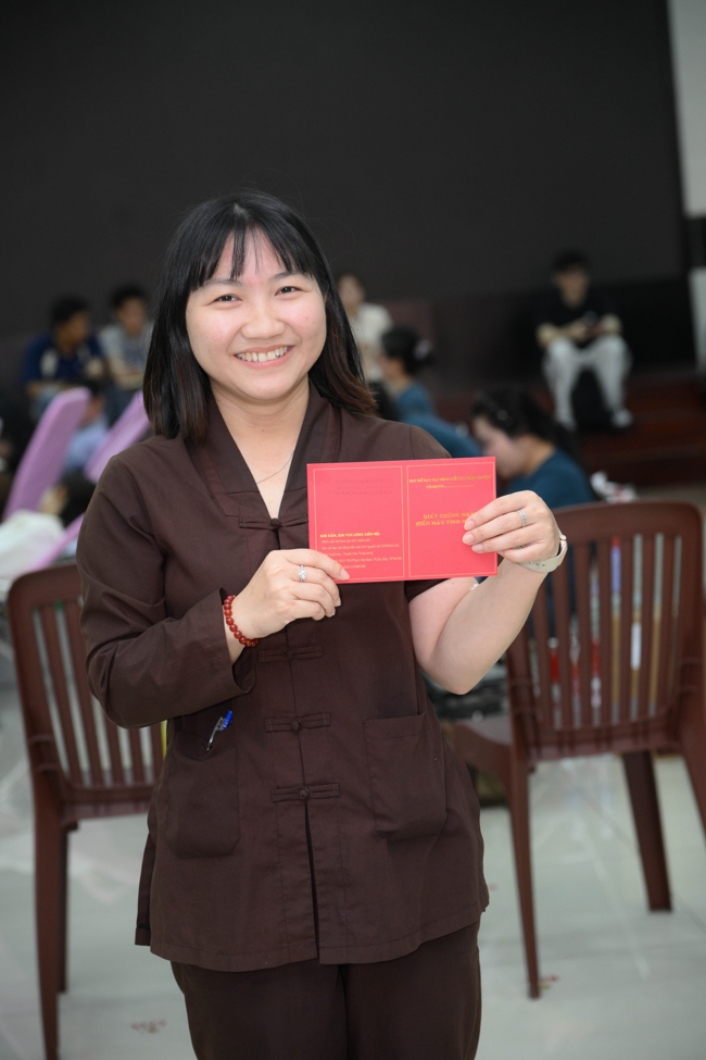 Hiến máu nhân đạo