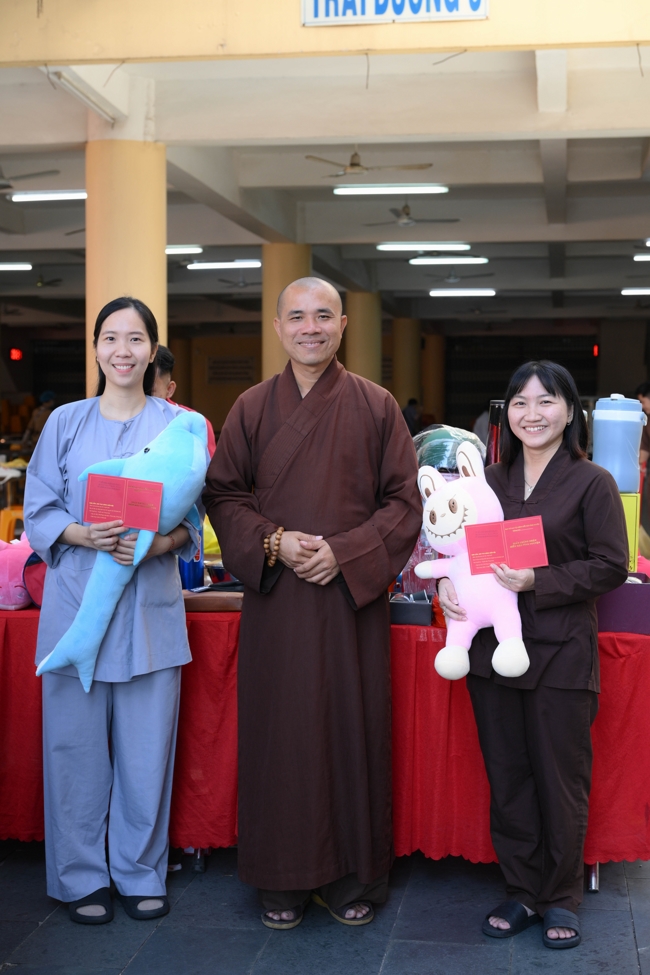 Hiến máu nhân đạo