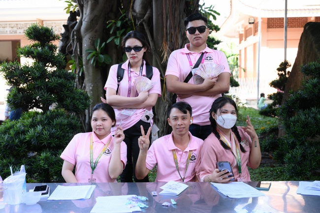 Hiến máu nhân đạo