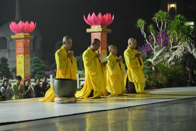 Ngày tu “Sinh viên hướng về Phật pháp”
