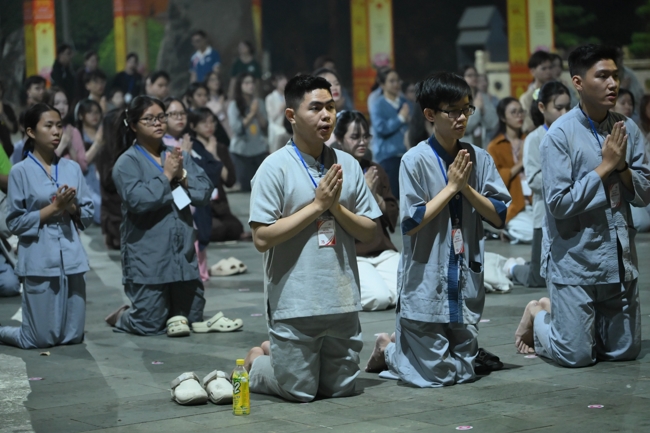 Ngày tu “Sinh viên hướng về Phật pháp”