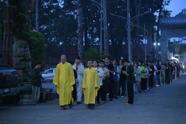 Ngày tu “Sinh viên hướng về Phật pháp”