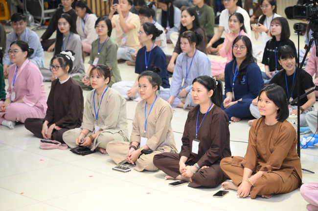 Ngày tu “Sinh viên hướng về Phật pháp”