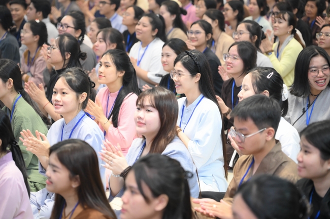 Ngày tu “Sinh viên hướng về Phật pháp”