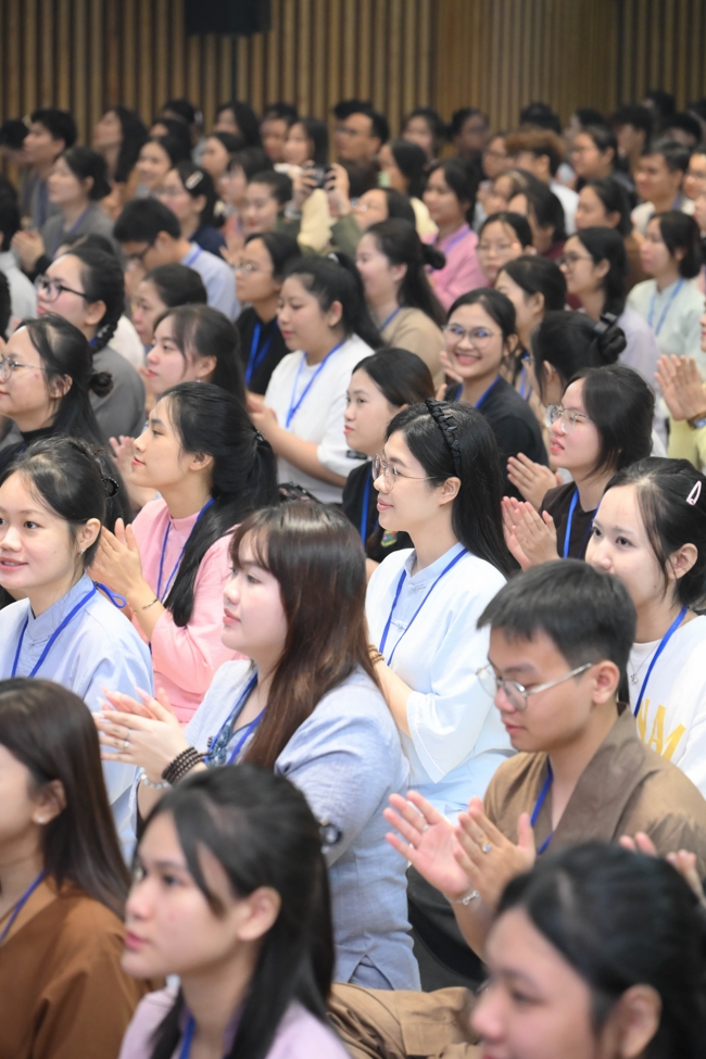 Ngày tu “Sinh viên hướng về Phật pháp”
