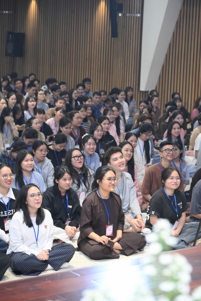 Ngày tu “Sinh viên hướng về Phật pháp”