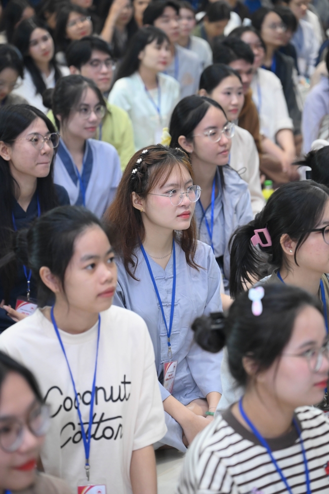 Ngày tu “Sinh viên hướng về Phật pháp”